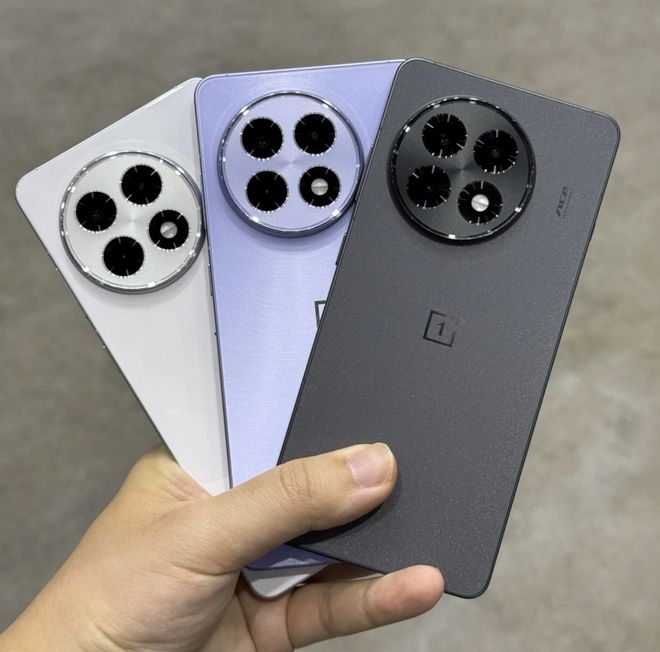 米K80 Pro：国补当下性价比直屏手机该怎么选爱游戏app网站手机版一加Ace 5 Pro与红(图2)