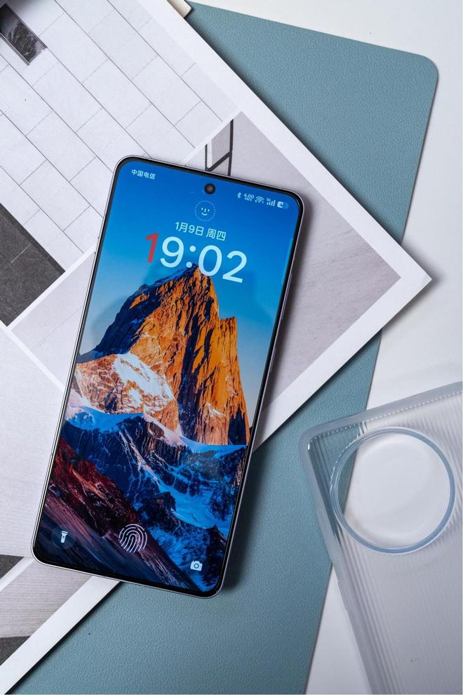 米K80 Pro：国补当下性价比直屏手机该怎么选爱游戏app网站手机版一加Ace 5 Pro与红(图9)