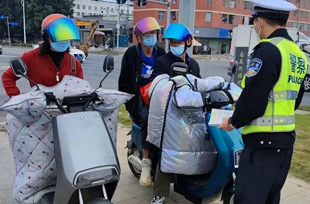 动车上路有“5不能”新要求别被罚了才知道爱游戏(ayx)2025年2月起执行电(图2)