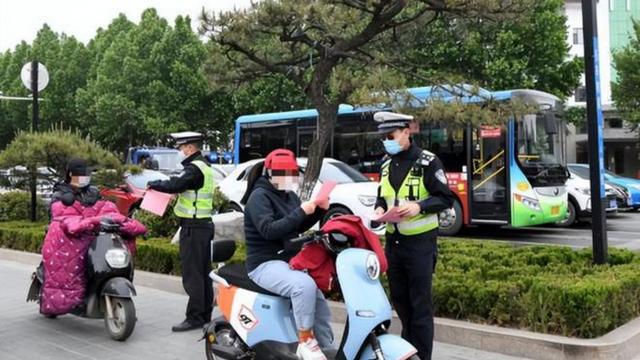 动车上路有“5不能”新要求别被罚了才知道爱游戏(ayx)2025年2月起执行电(图8)